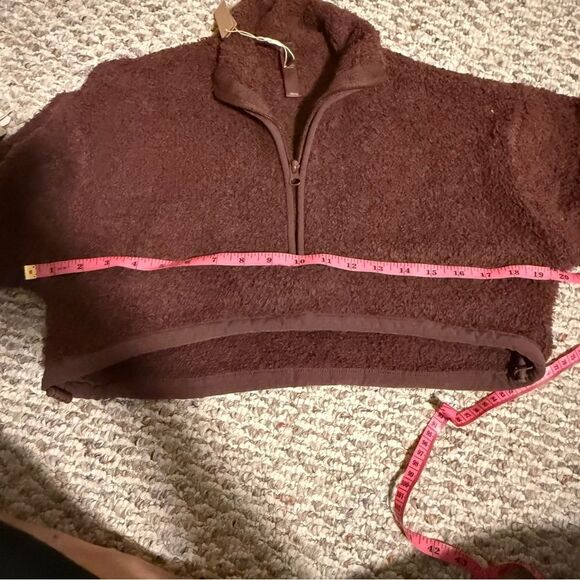 NWT SKIMS Garnet Cozy Knit Sherpa Teddy Cropped Pullover Half Zip Up Size XXS/XS - Picture 8 of 10